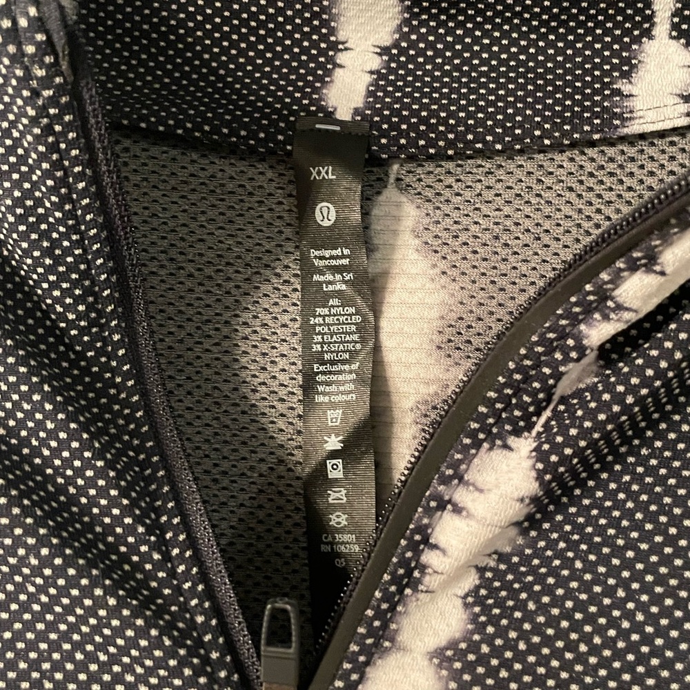 lululemon athletica Black and White Men's Hoodie - Picture 2 of 5